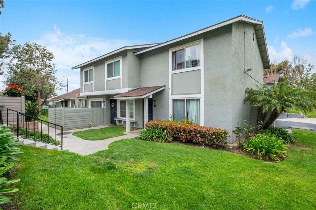 Property Photo: 1718 N Oak Knoll Drive D CA 92807