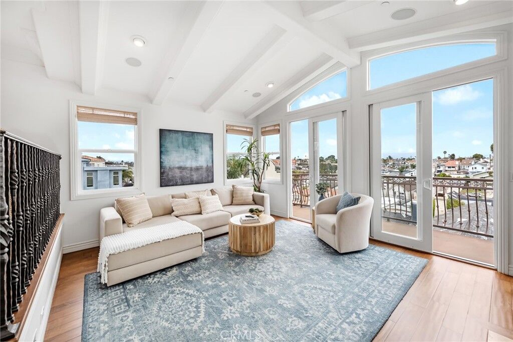 Property Photo: 1706 Harper Avenue CA 90278