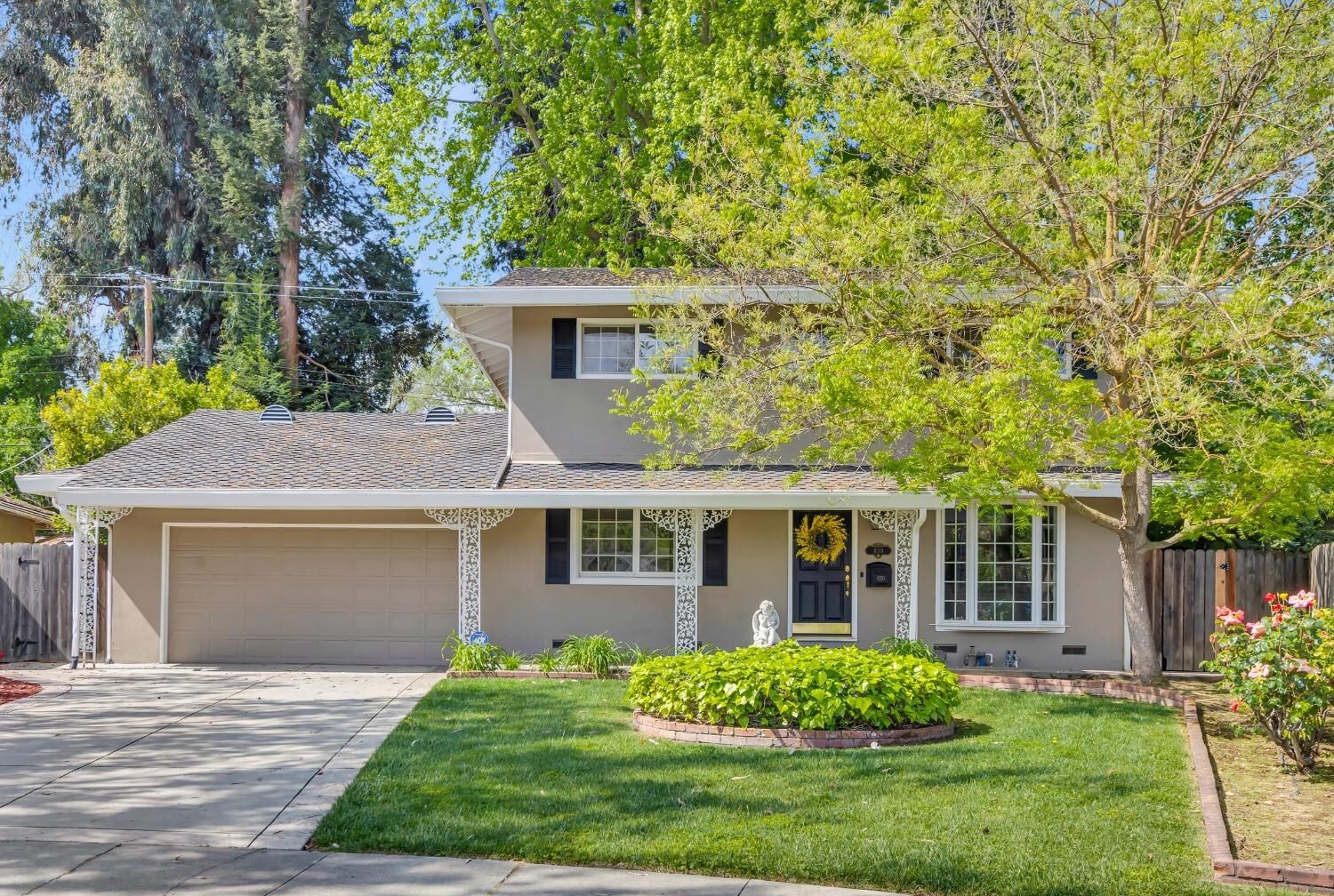 Property Photo:  830 Prow Court  CA 95822 