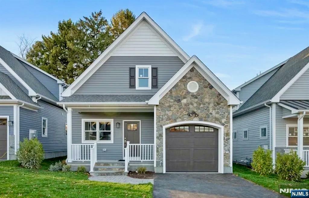 Property Photo:  5 Banks Drive  NJ 07005 
