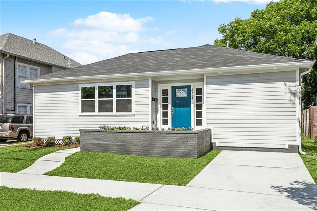 Property Photo: 3824 Nashville Avenue LA 70125