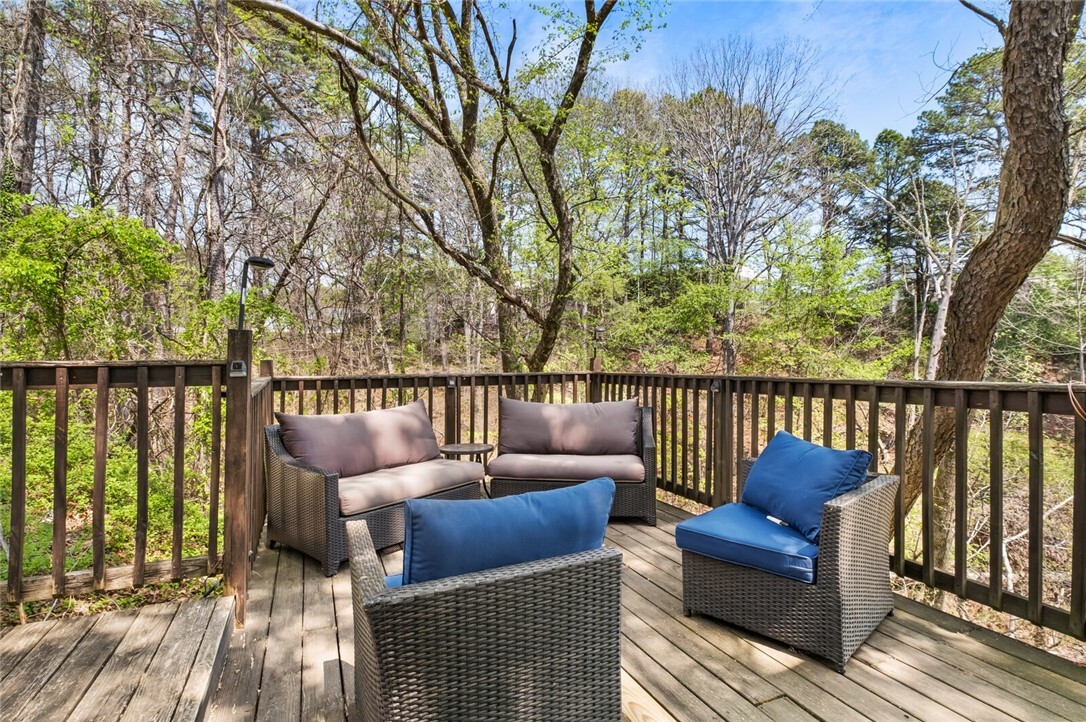 Property Photo:  2080 E Van Buren  AR 72632 