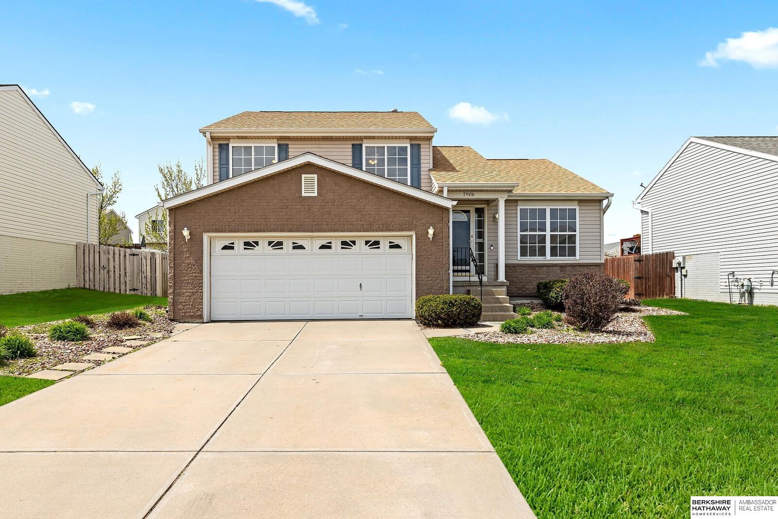 Property Photo:  7906 S 156th Avenue  NE 68136 