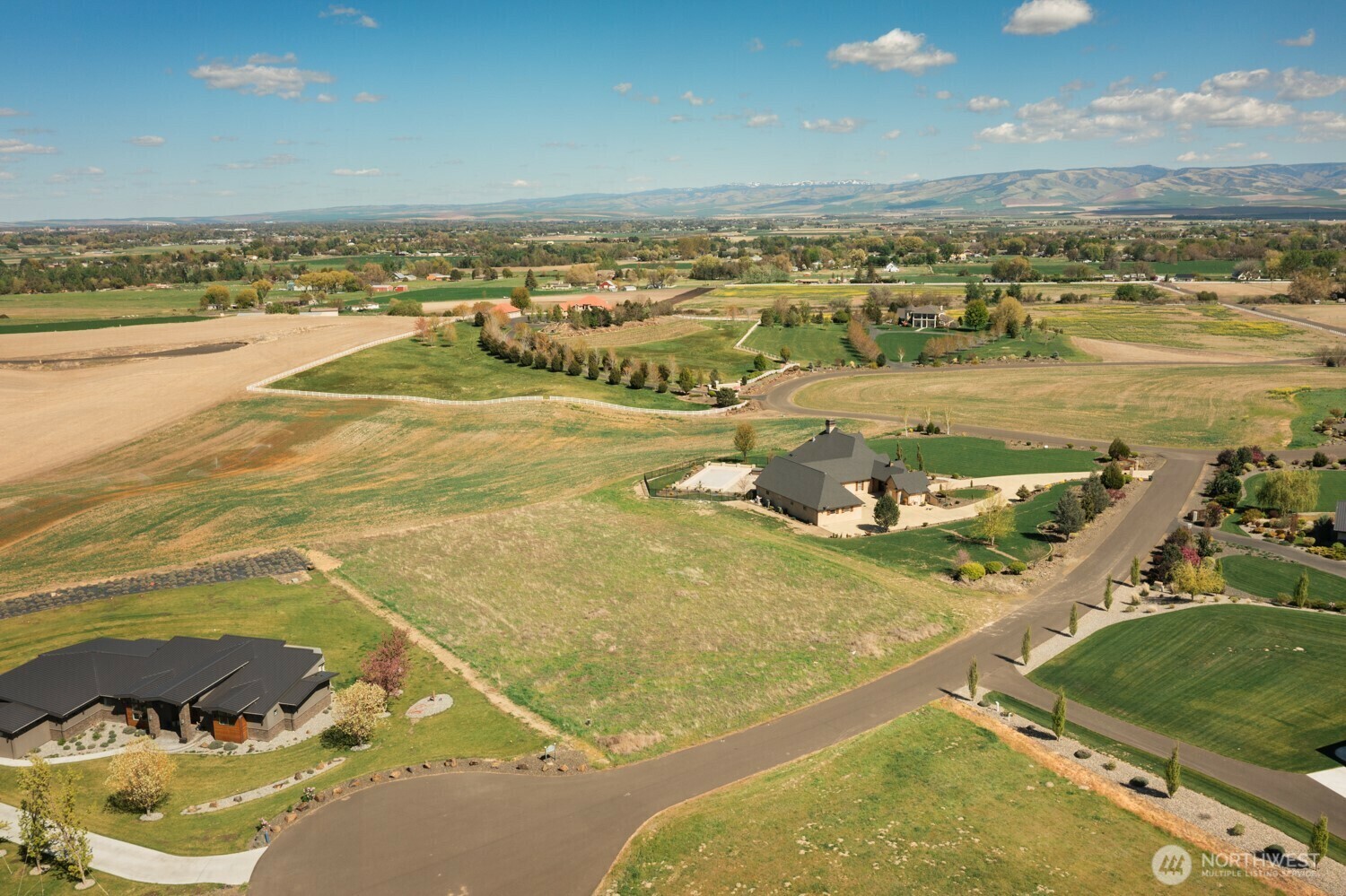 Property Photo: 88 Red Hawk Road WA 99362