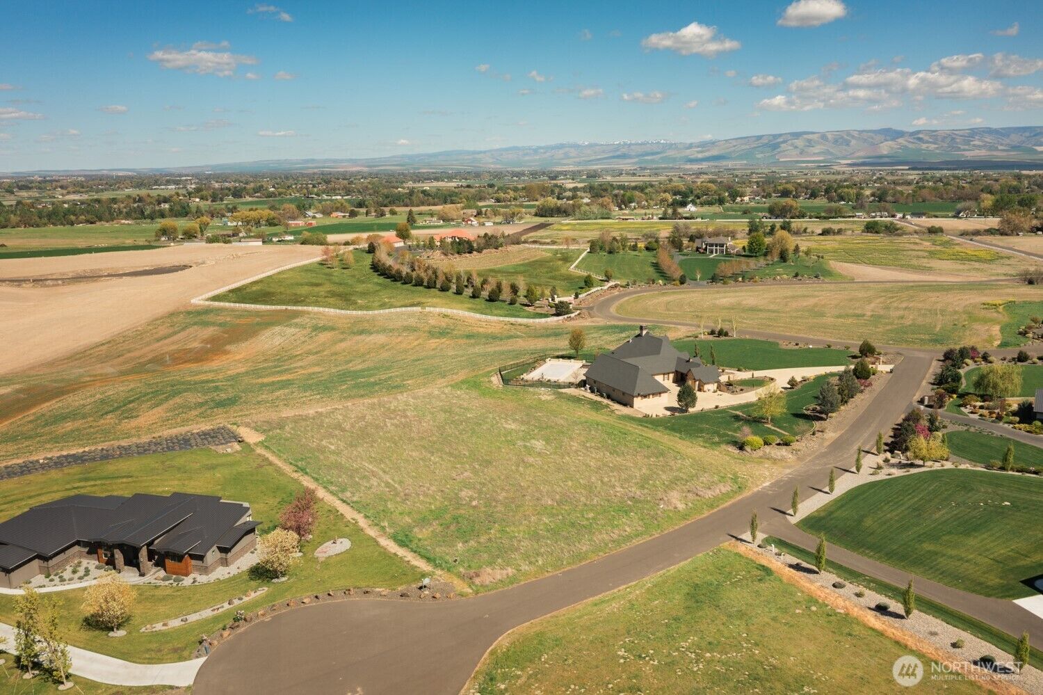 Property Photo:  88  Red Hawk Road  WA 99362 