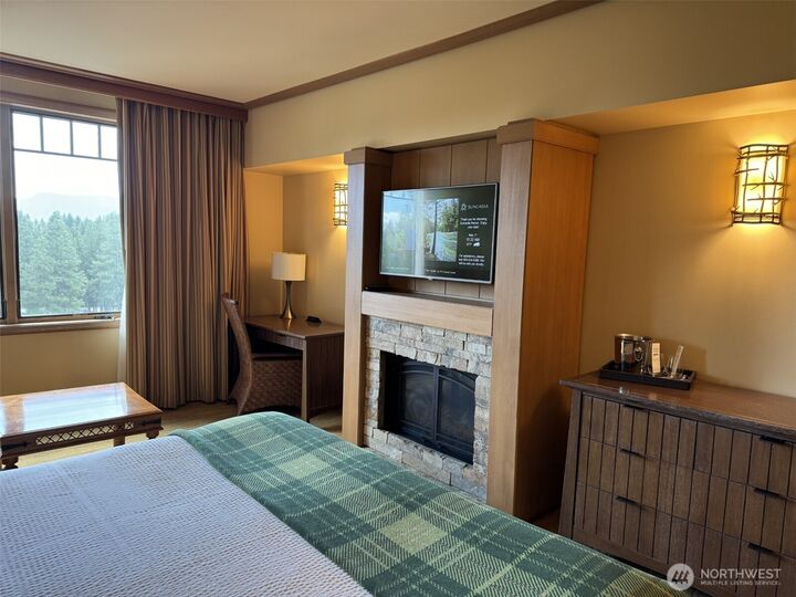 Property Photo: 3600 Suncadia Trail 5056 WA 98922