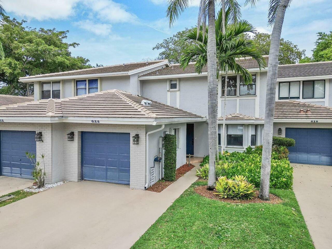 Property Photo:  624 N Deer Creek Shore Drive N  FL 33442 