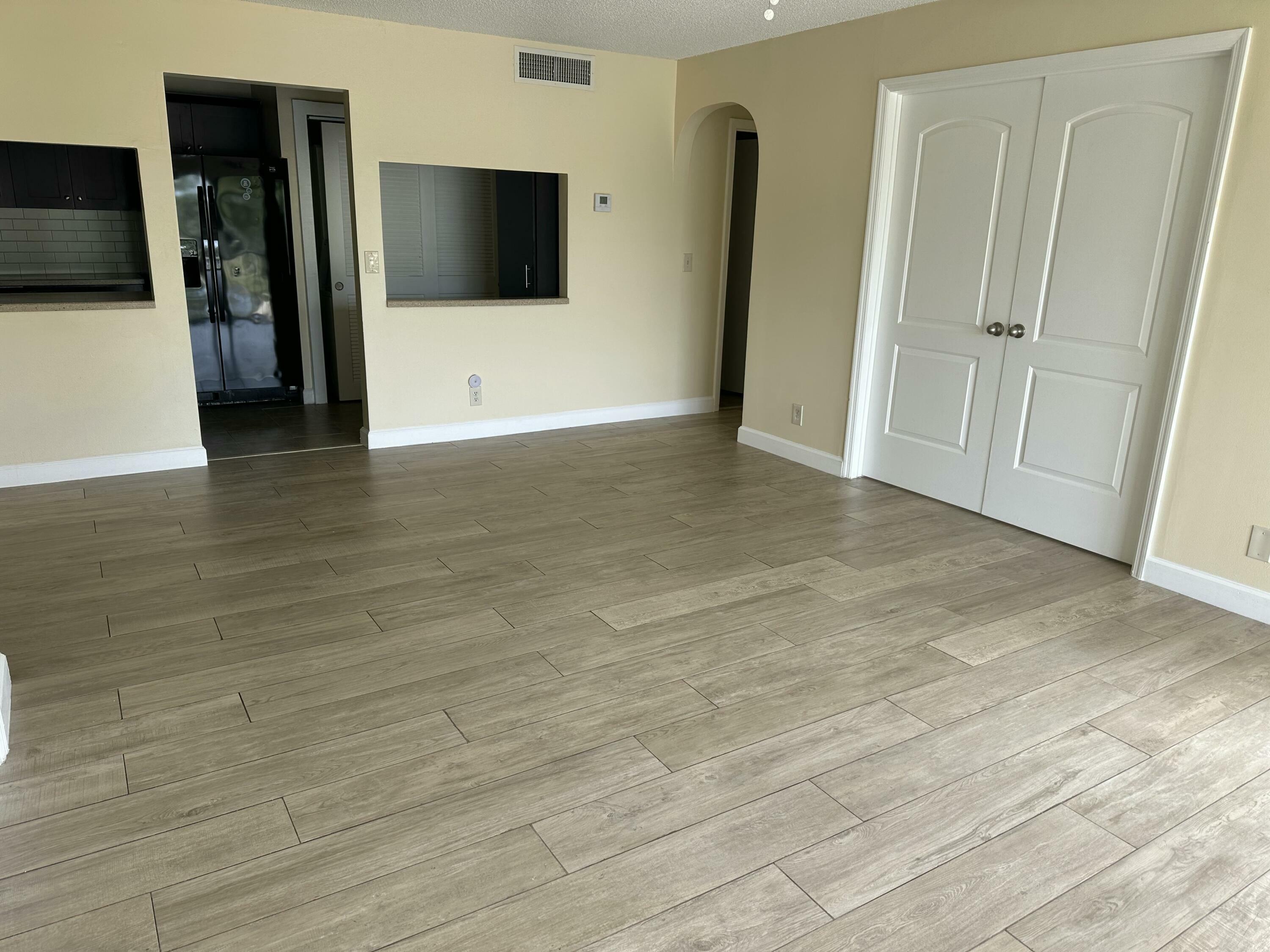 Property Photo: 726 Sunny Pine Way B2 FL 33415