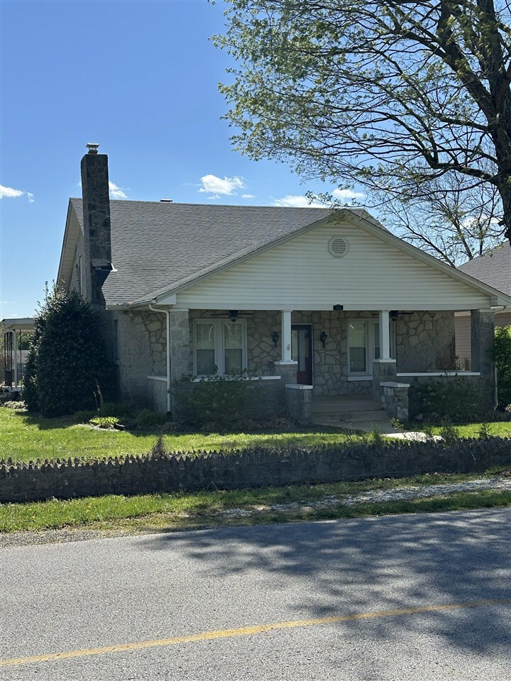 Property Photo: 765 Moorman Lane KY 42101