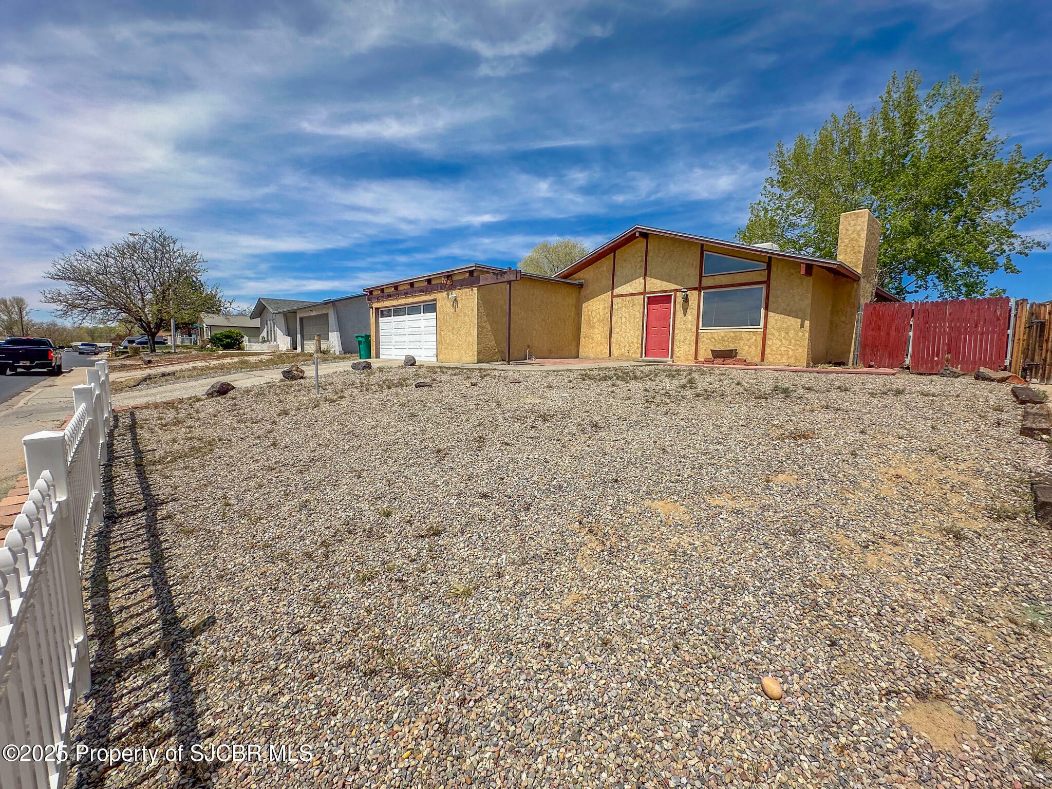 Property Photo: 2604 E 24th Street NM 87401