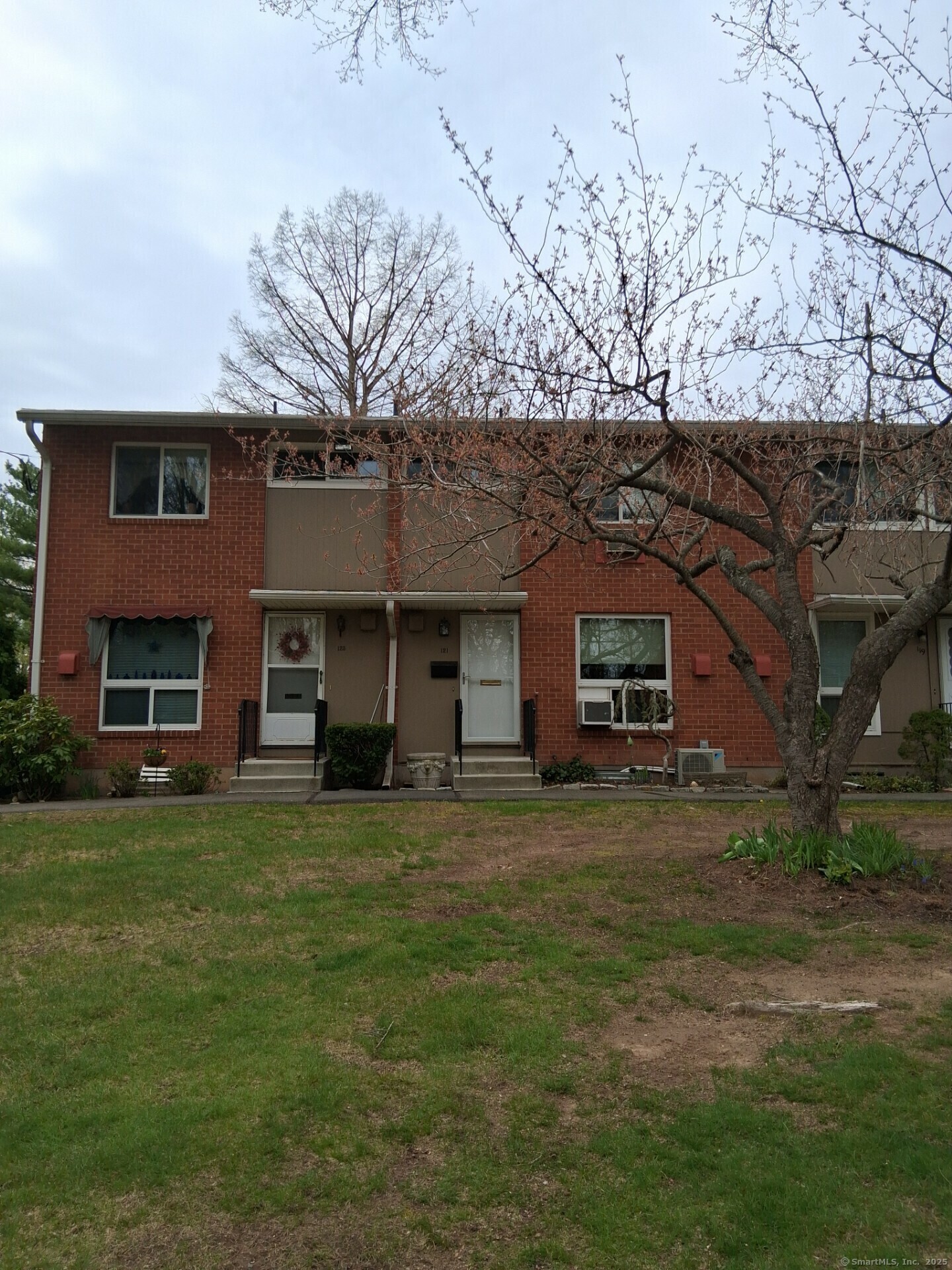121 Worth Avenue  Hamden CT 06518 photo