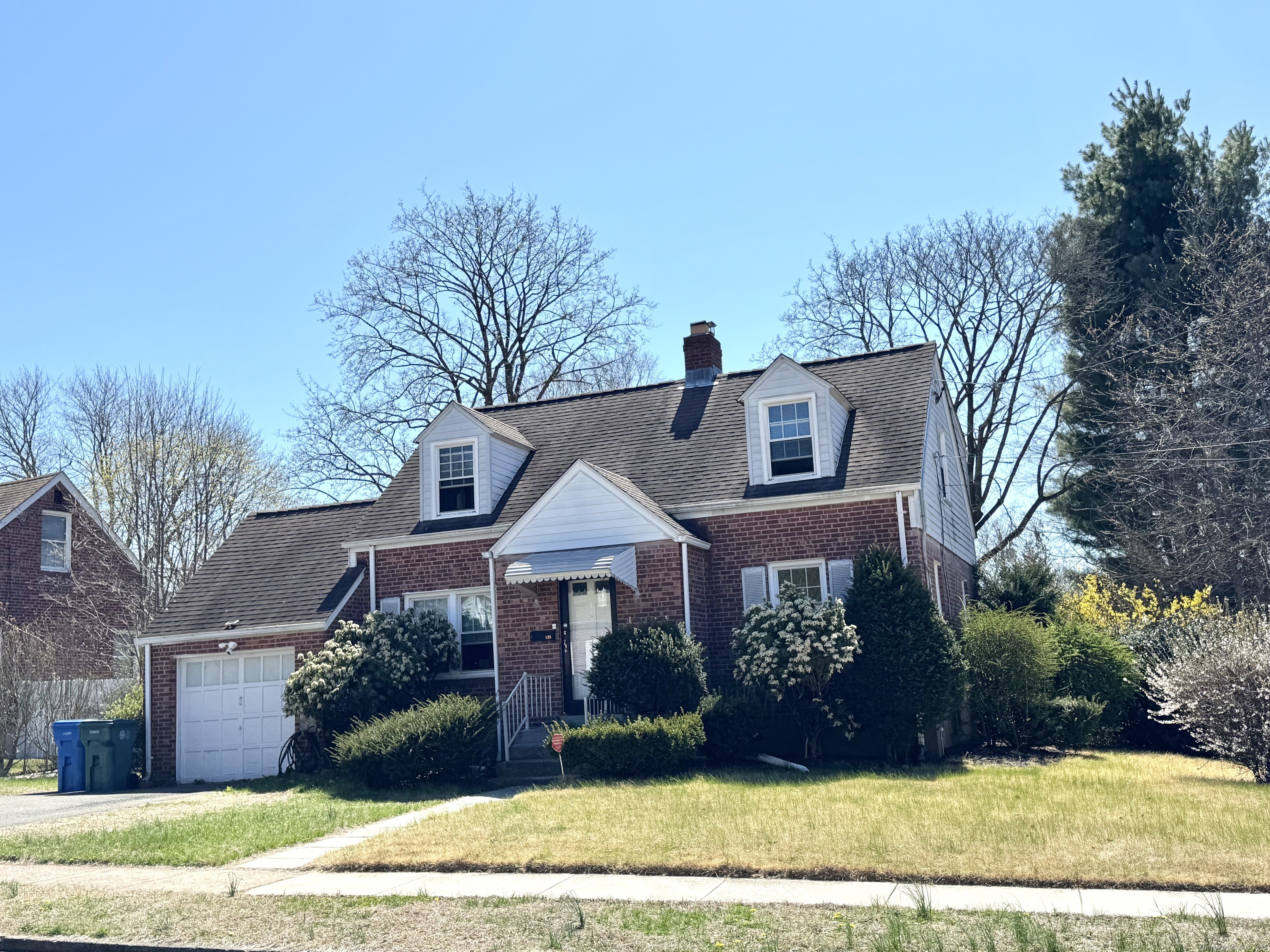 Property Photo: 136 Oberlin Road CT 06514