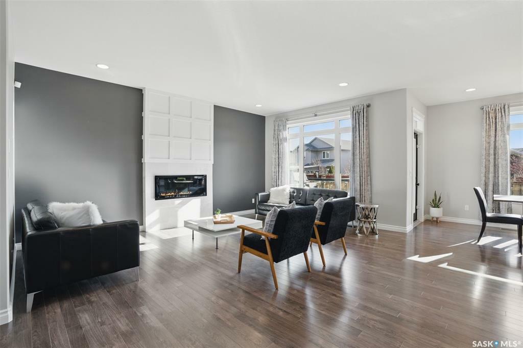 Property Photo: 234 McCallum Way SK S7R 0J3