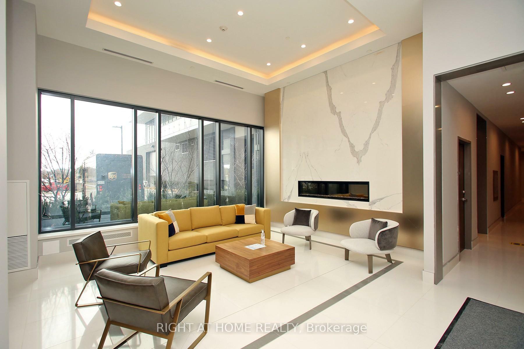 Property Photo: 65 Watergarden Drive 408 ON L5R 0G9
