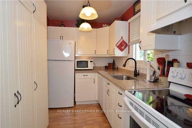 Property Photo: 1 Homer Square ON L6S 1X9