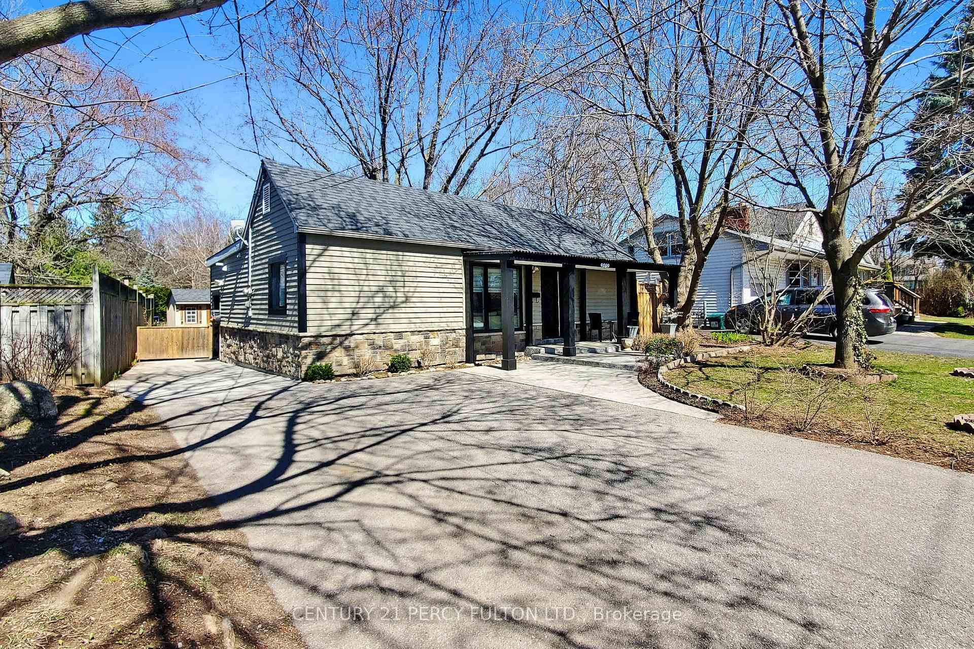 3489 New Street  Burlington ON L7N 1N5 photo
