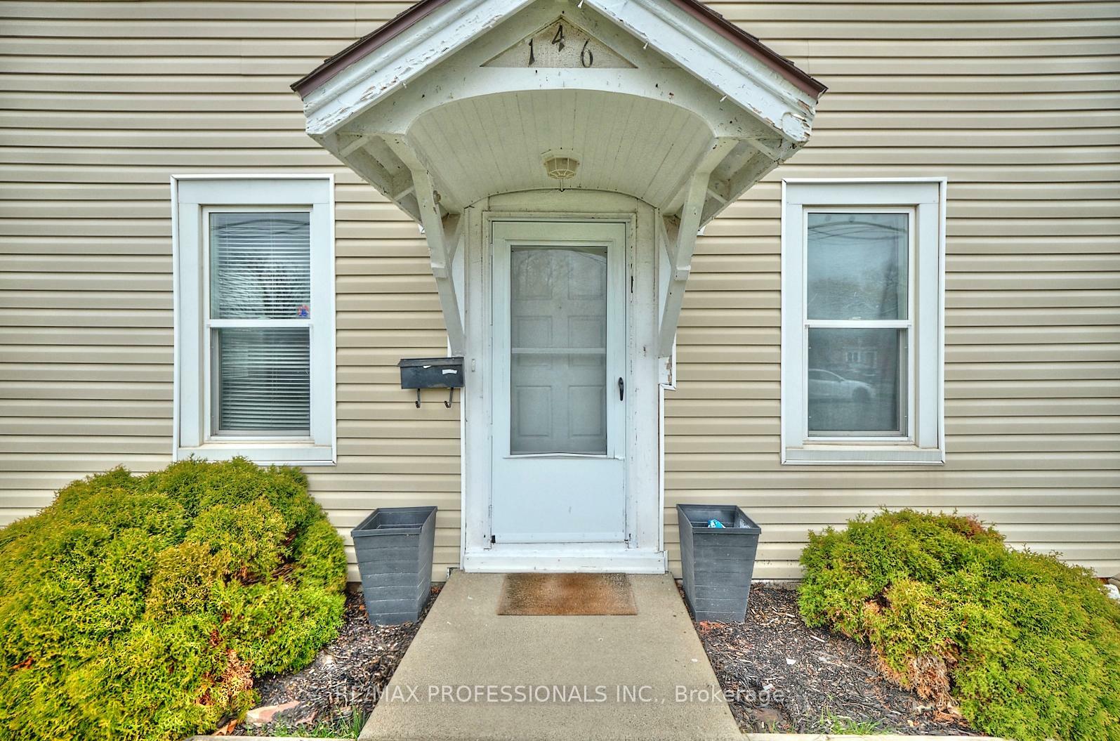 Property Photo: 146 Oakdale Avenue ON L2P 2L1