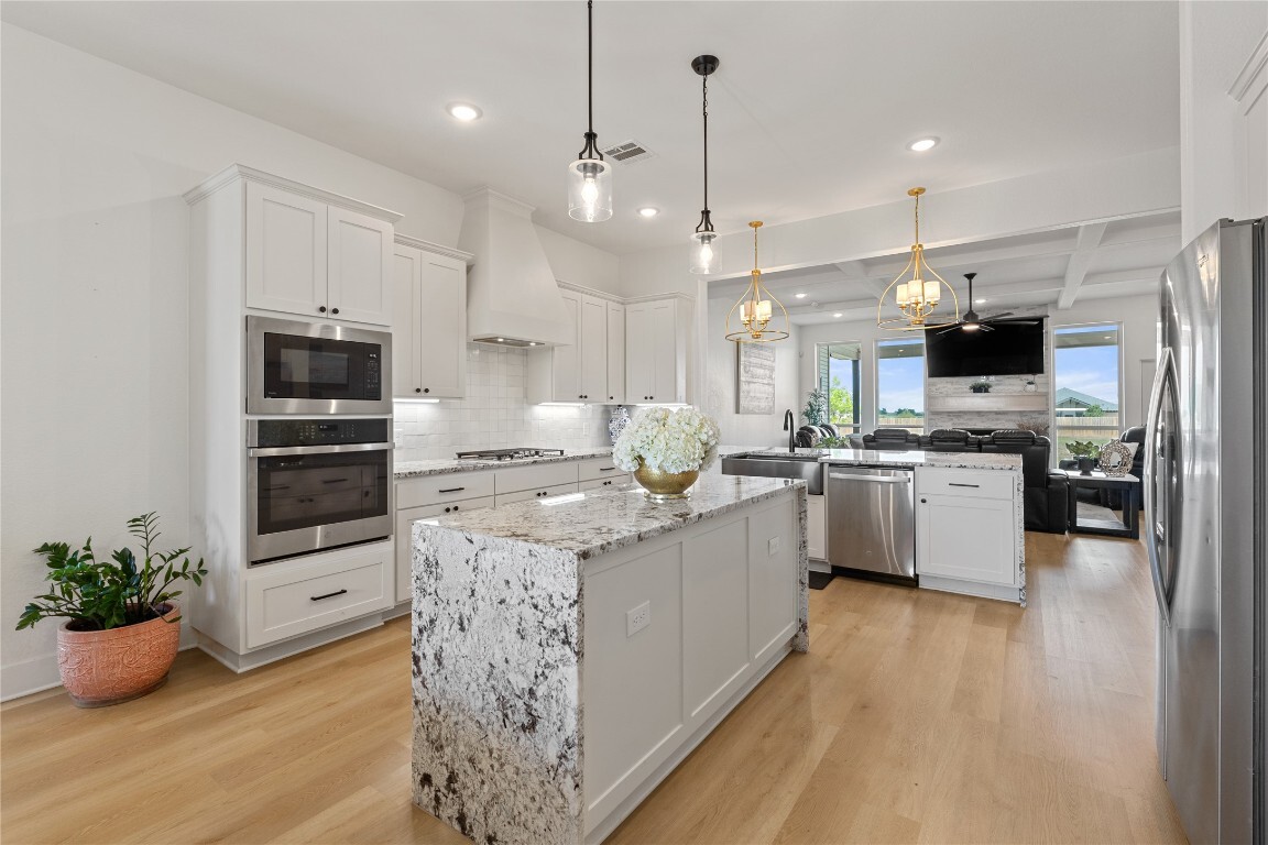 Property Photo: 942 Inka Road TX 76571