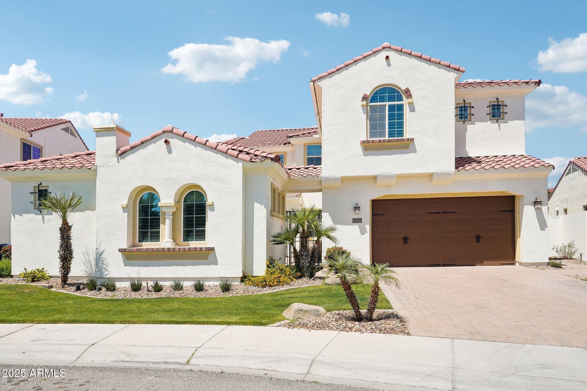 Property Photo: 2454 W Hope Circle AZ 85248
