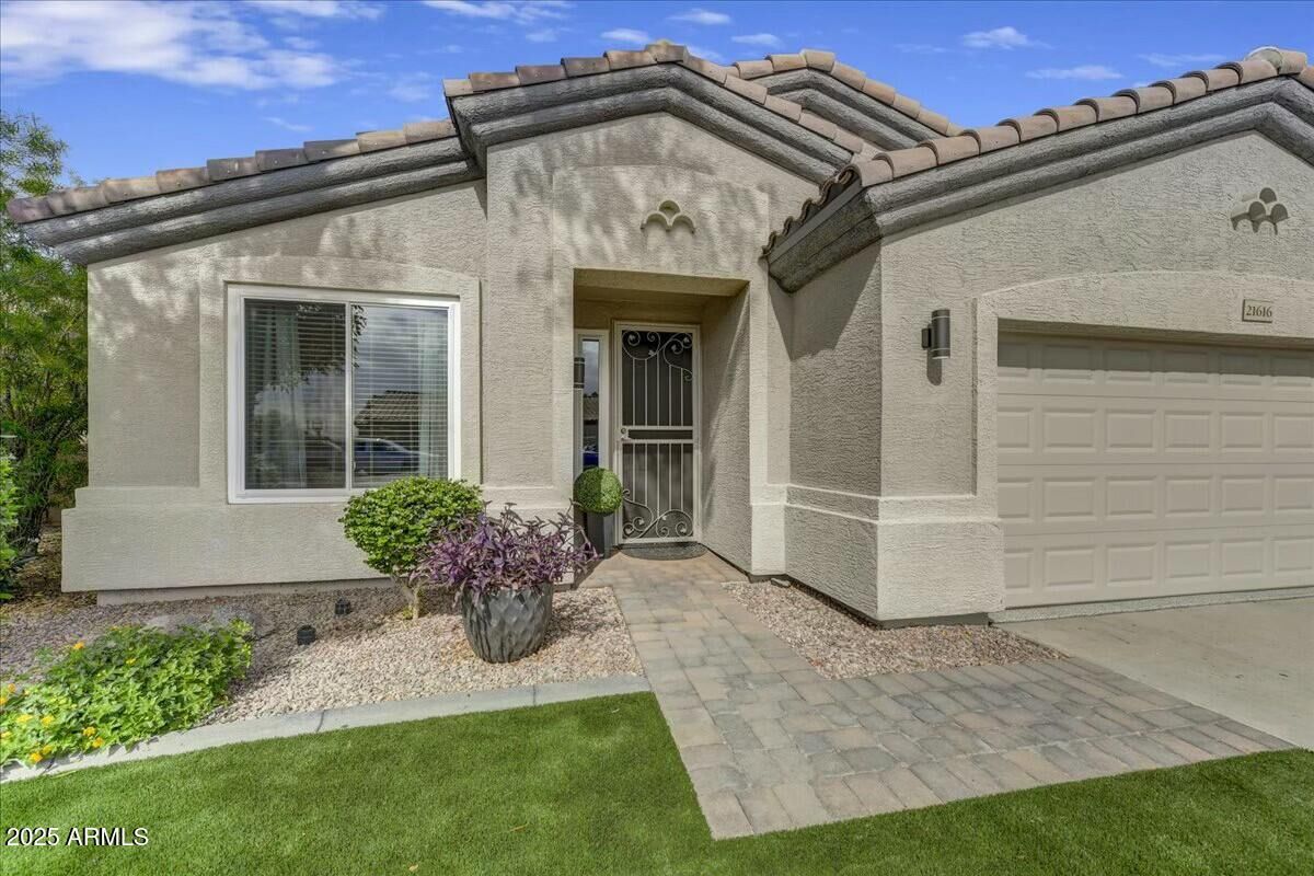 Property Photo:  21616 N 82nd Lane  AZ 85382 
