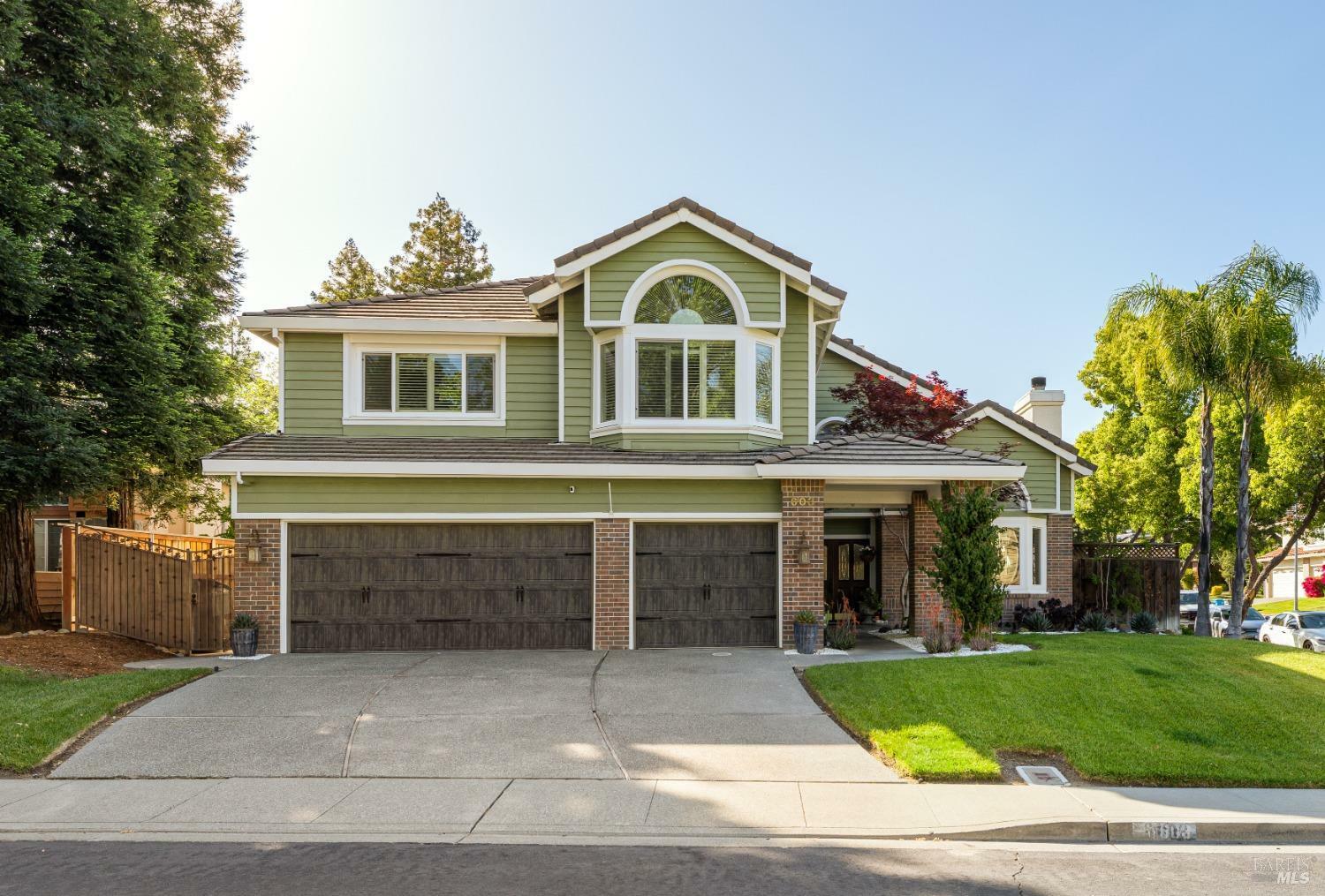Property Photo:  603 Canyon Oak Court  CA 95688 