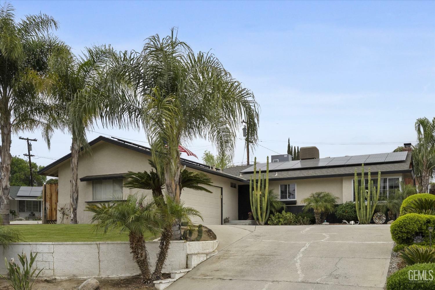 Property Photo: 3144 Jade Avenue CA 93306