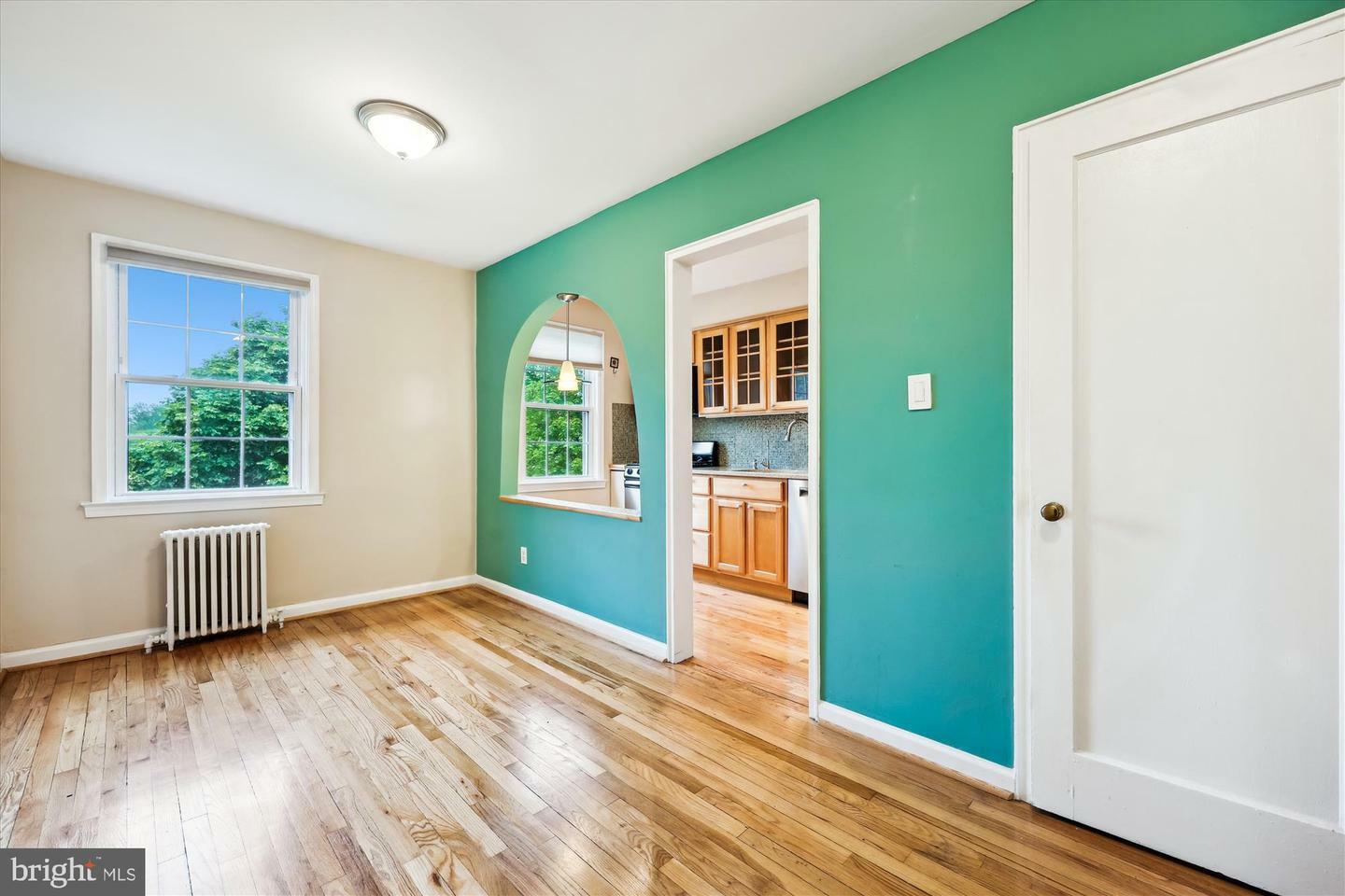 Property Photo: 2406 Colston Drive 202 MD 20910