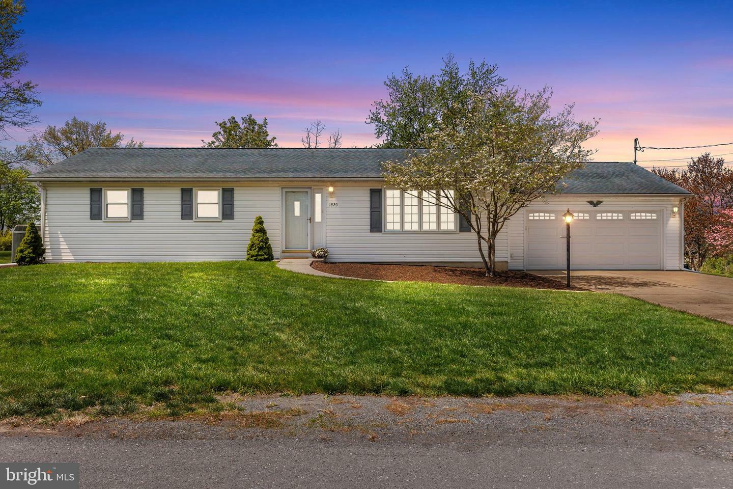 Property Photo: 1920 Sterretts Gap Avenue PA 17013