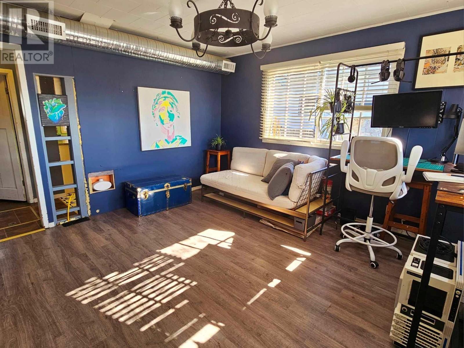 Property Photo: 335 Cranbrook Street BC V1A 2P2