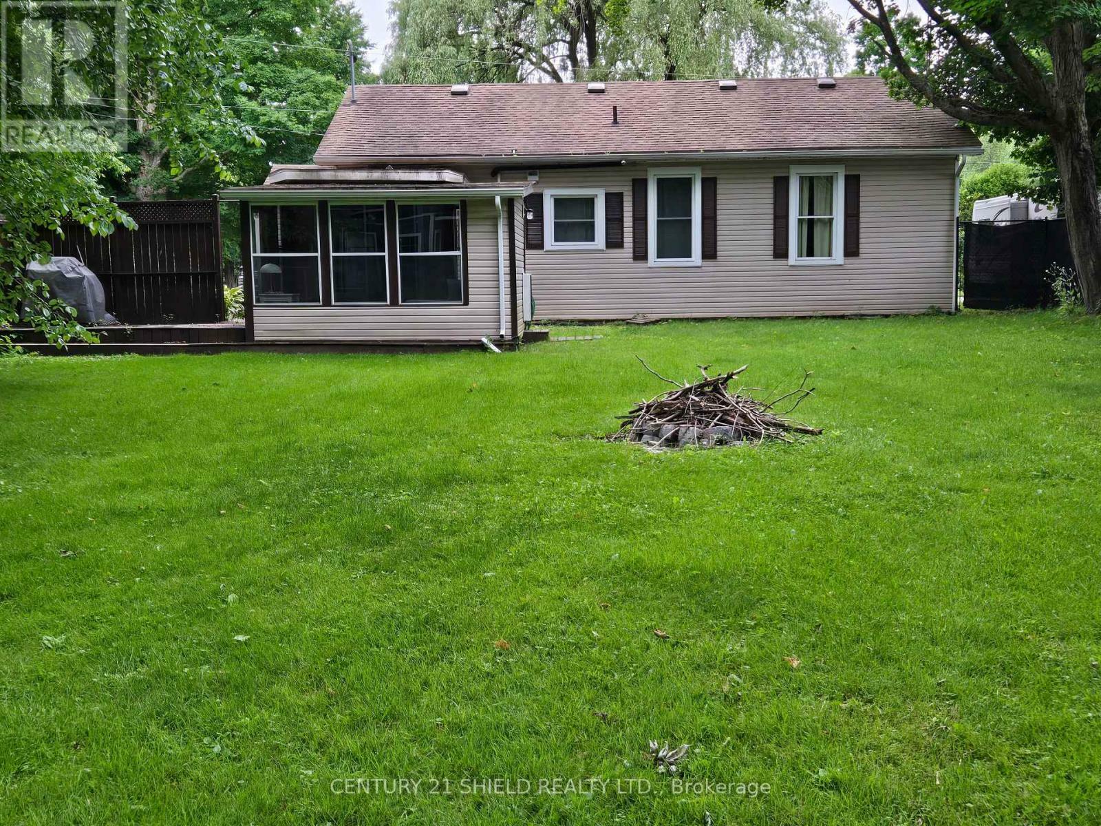 Property Photo:  2063 County Rd 44 Road  ON K0E 1X0 