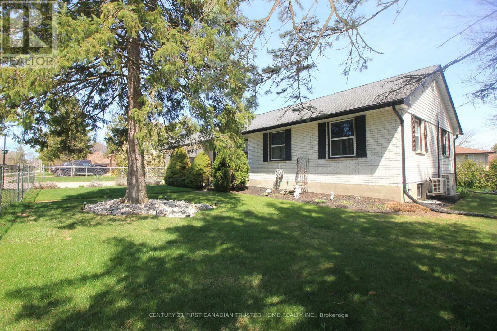 Property Photo: 2294 Gore Street ON N0L 1W0