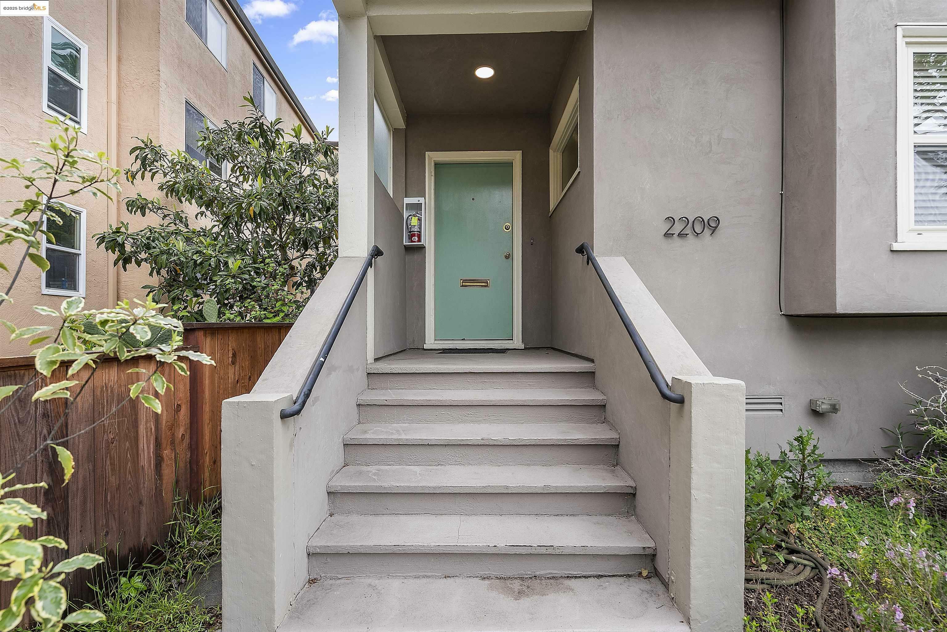 Property Photo: 2209 Cedar St CA 94709