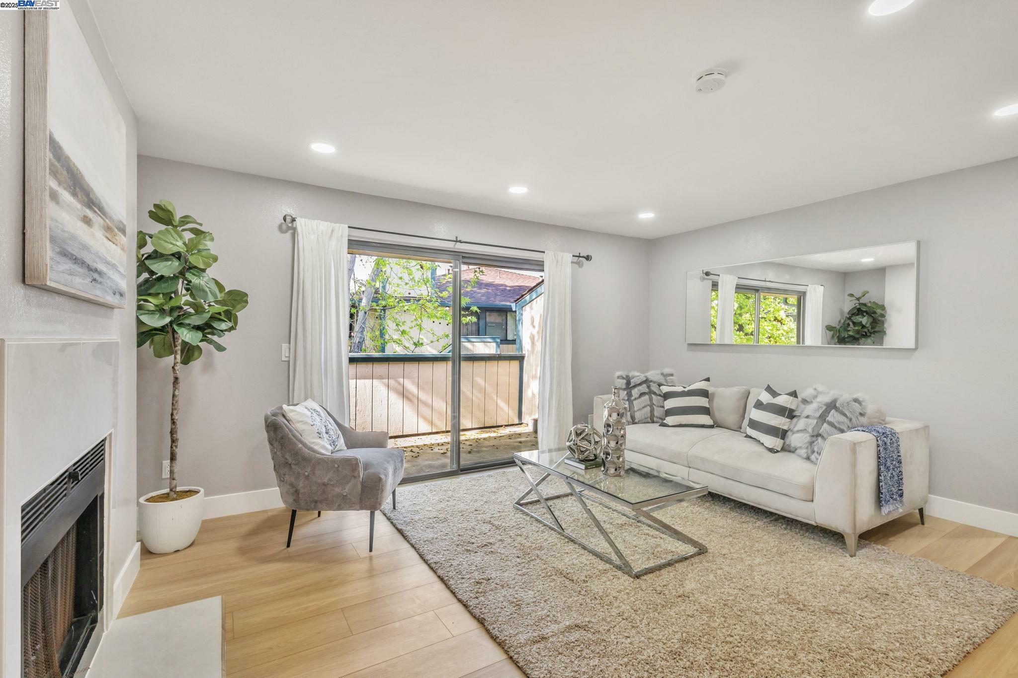 Property Photo: 2555 Copa Del Oro Dr CA 94587