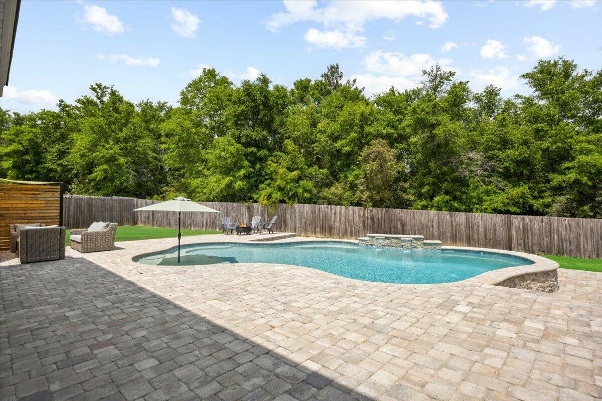 Property Photo: 3129 Partridge Drive FL 32539