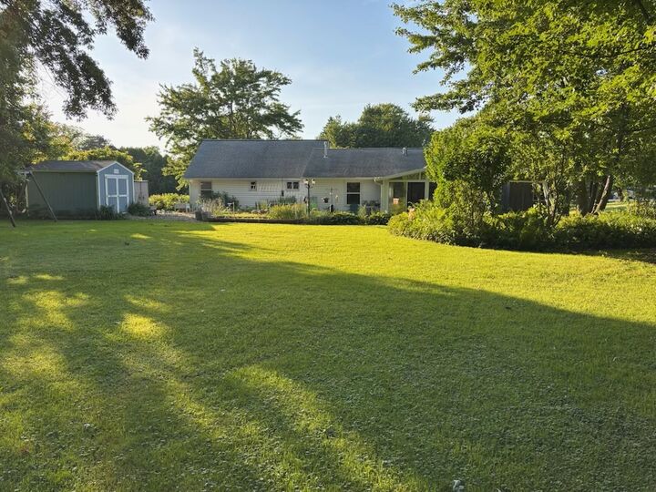 Property Photo: 1233 Gunton Drive PA 16415
