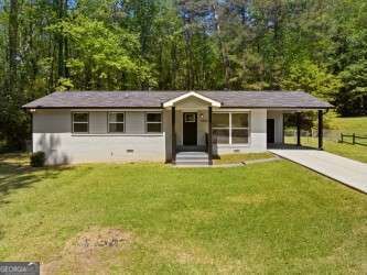 Property Photo: 2340 Cresta Drive GA 30032