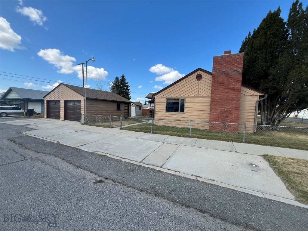 Property Photo: 1740 B Street MT 59701