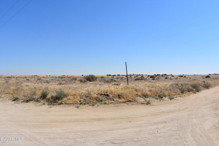 Property Photo:  Cor 80th St West And Lancaster Blvd  CA 93536 