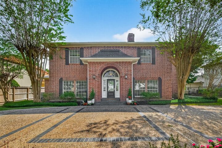 Property Photo: 5411 Pine Street TX 77401