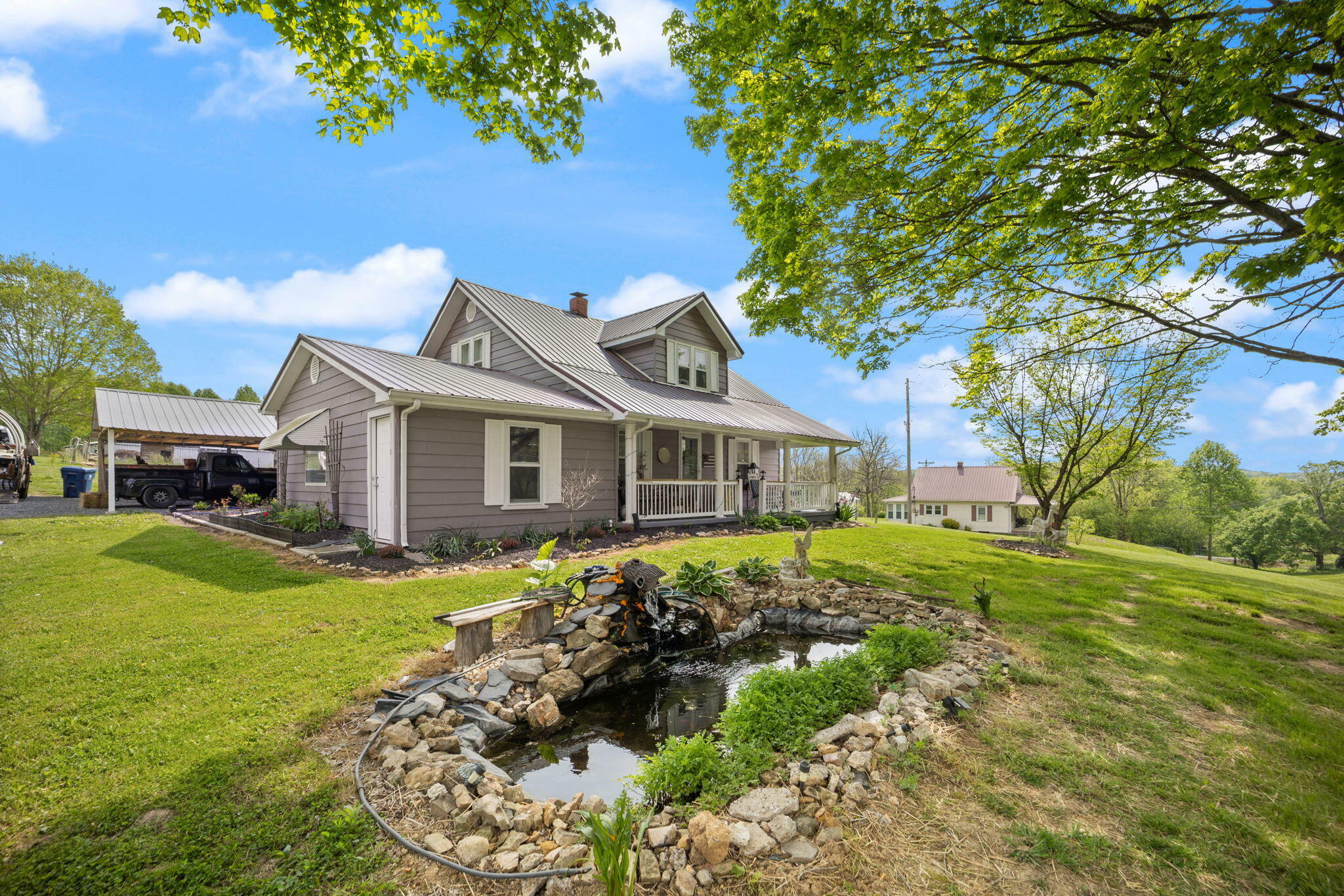 Property Photo: 3576 Elkhorn Road KY 42718
