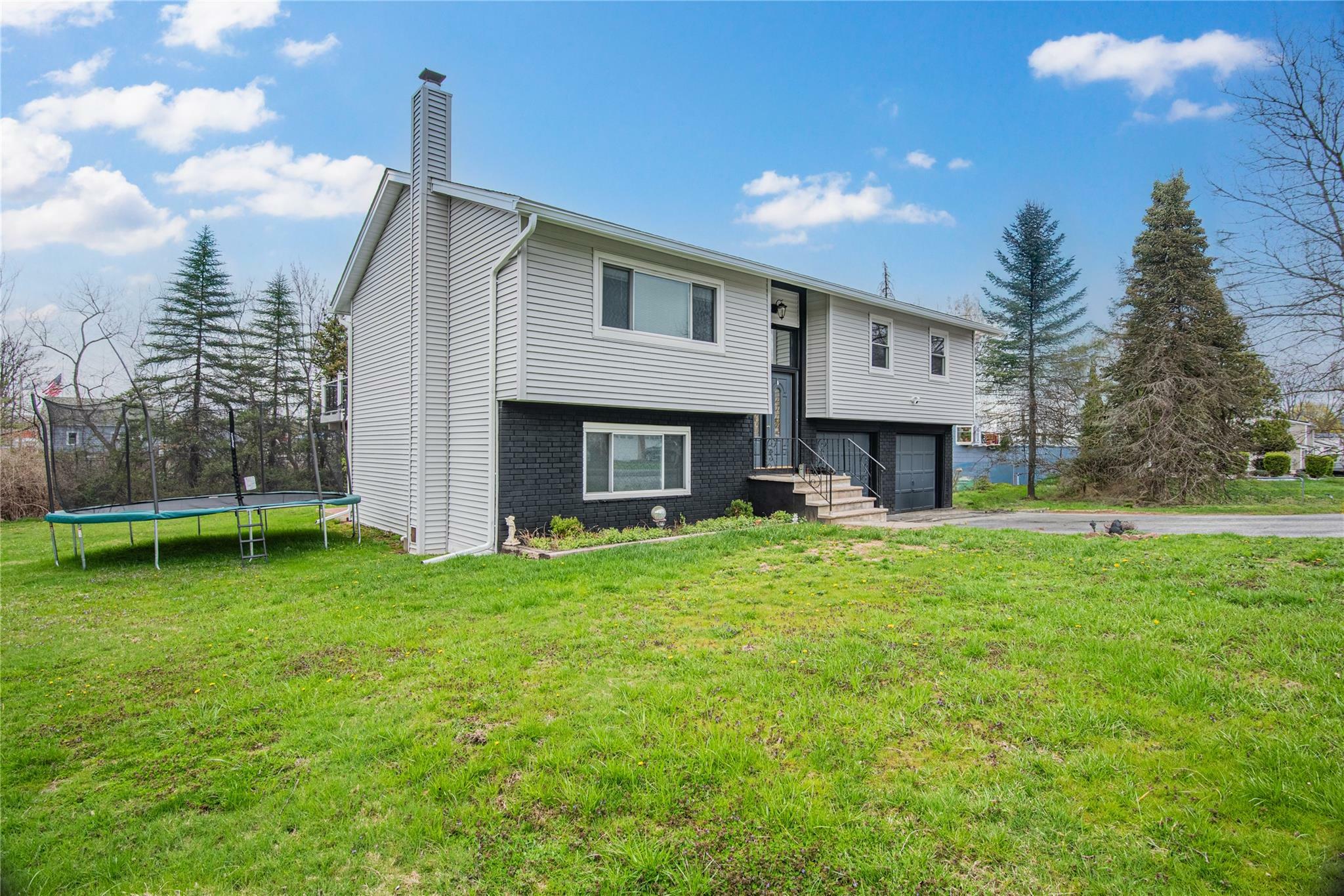 Property Photo: 12 Truex Circle NY 12553