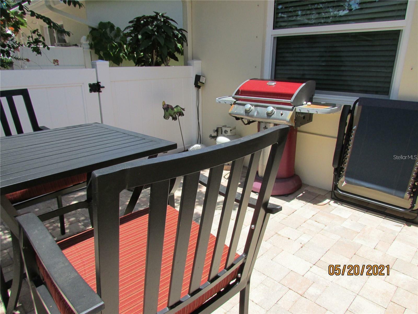 Property Photo: 1005 Egret Court FL 34698