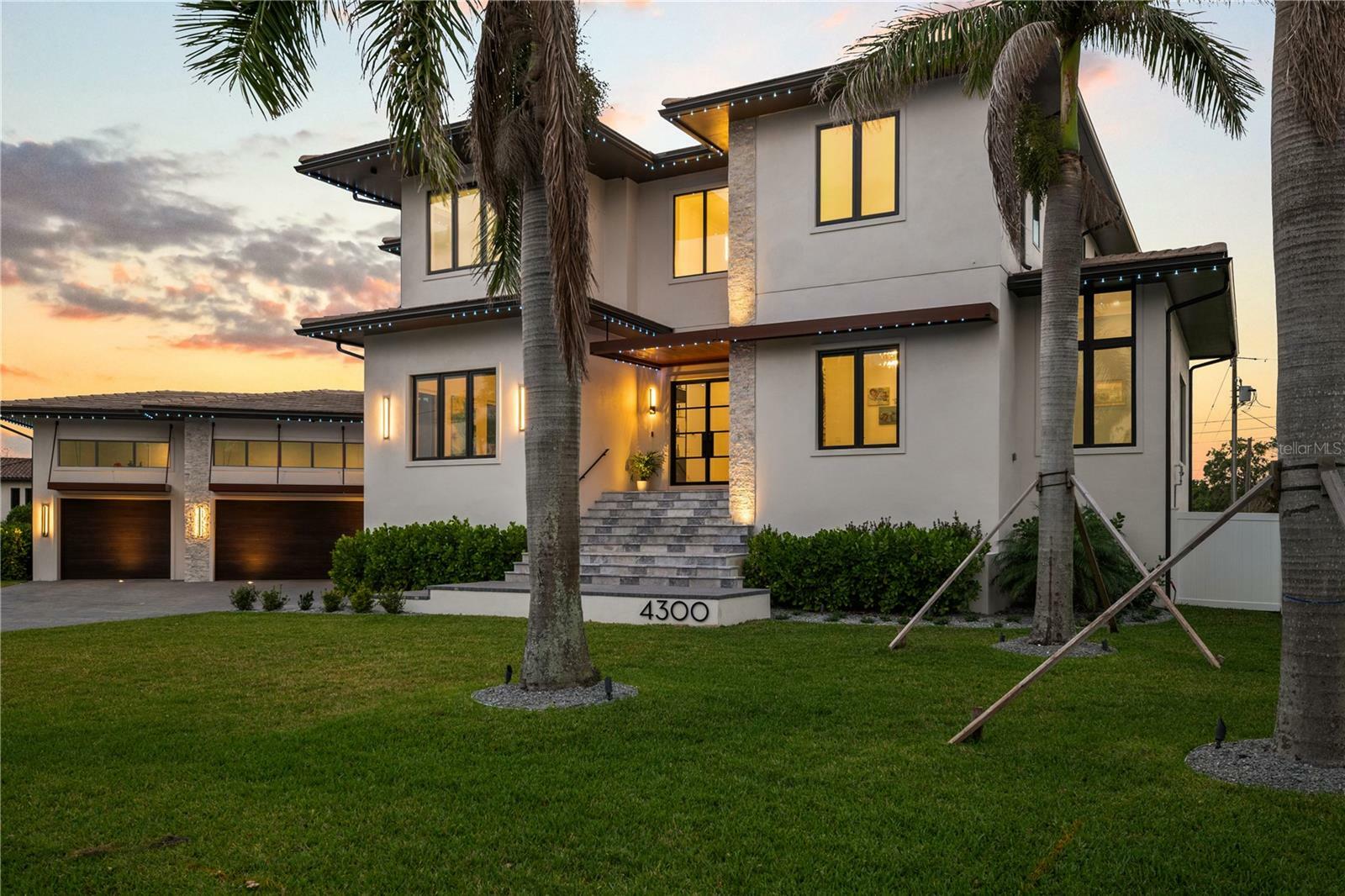 4300 Bayshore Boulevard NE  St Petersburg FL 33703 photo