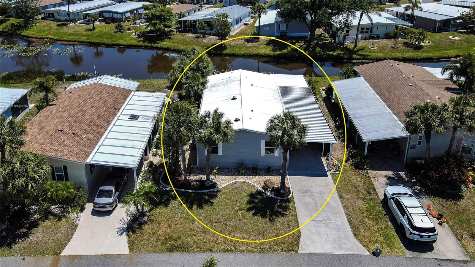 Property Photo:  2100 Kings Highway 253  FL 33980 