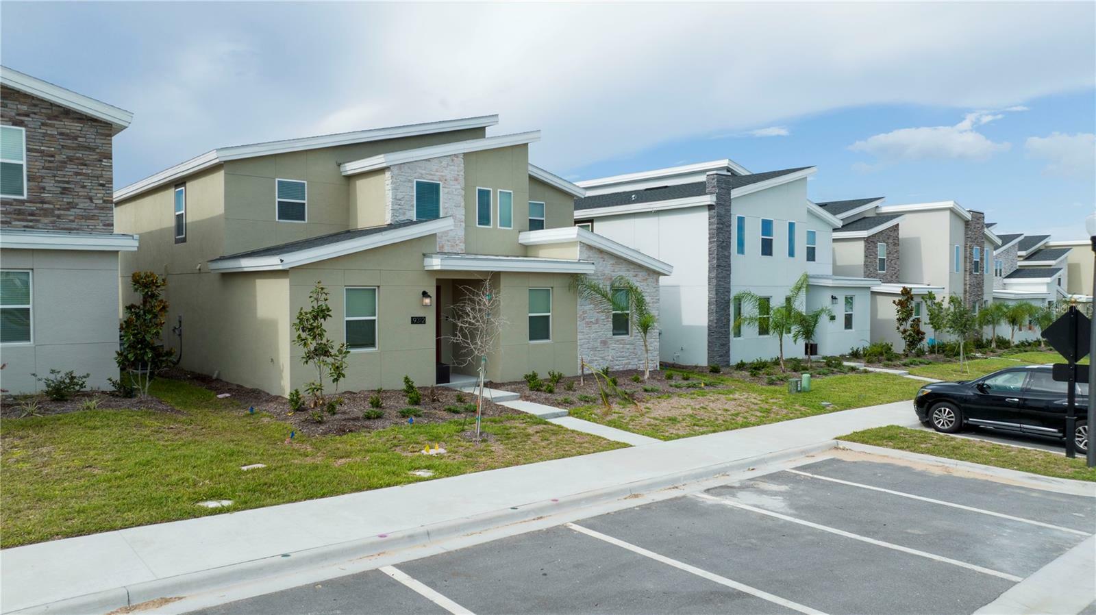 Property Photo: 9312 Sommerset Hills Drive FL 33896