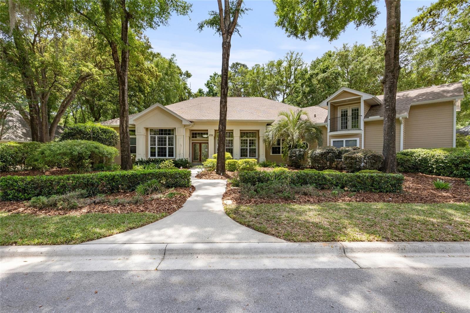 Property Photo: 9709 SW 34th Lane FL 32608
