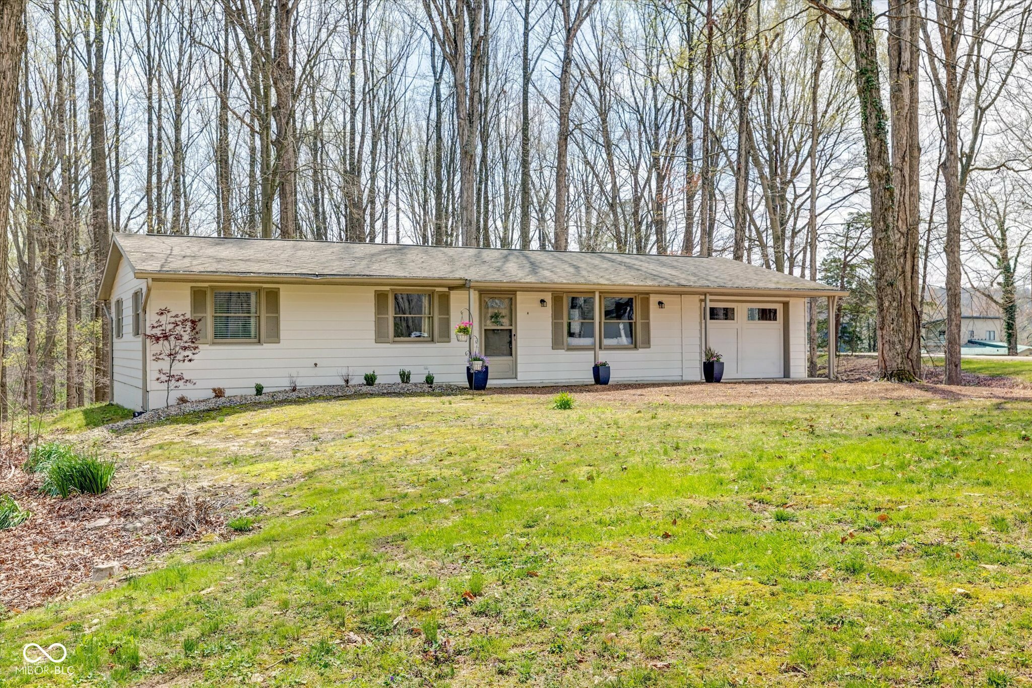 7550 N Lakewood Drive  Unionville IN 47468 photo