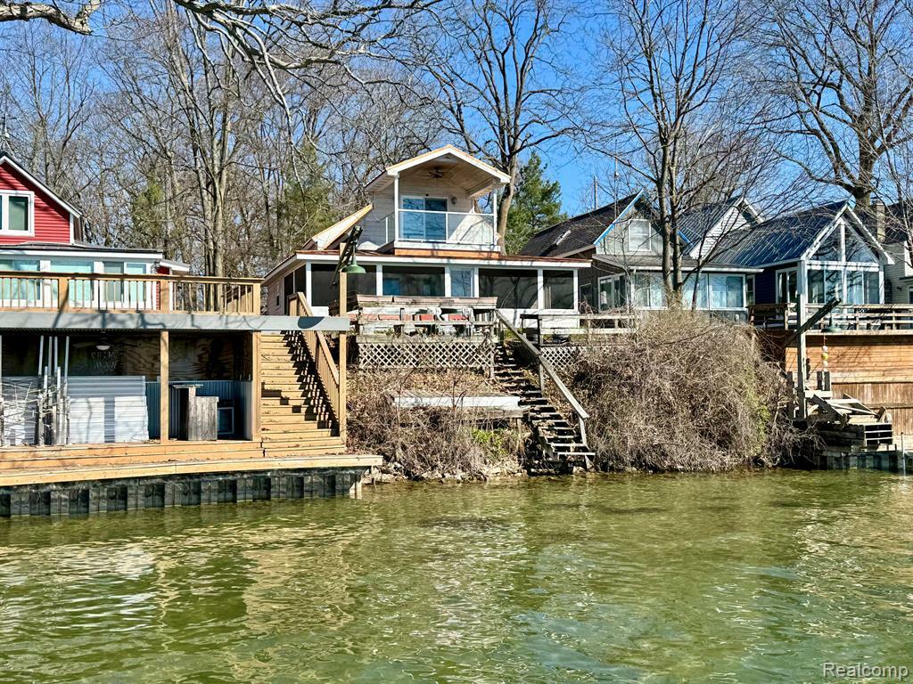 2284 Toledo Street  Fenton MI 48430 photo