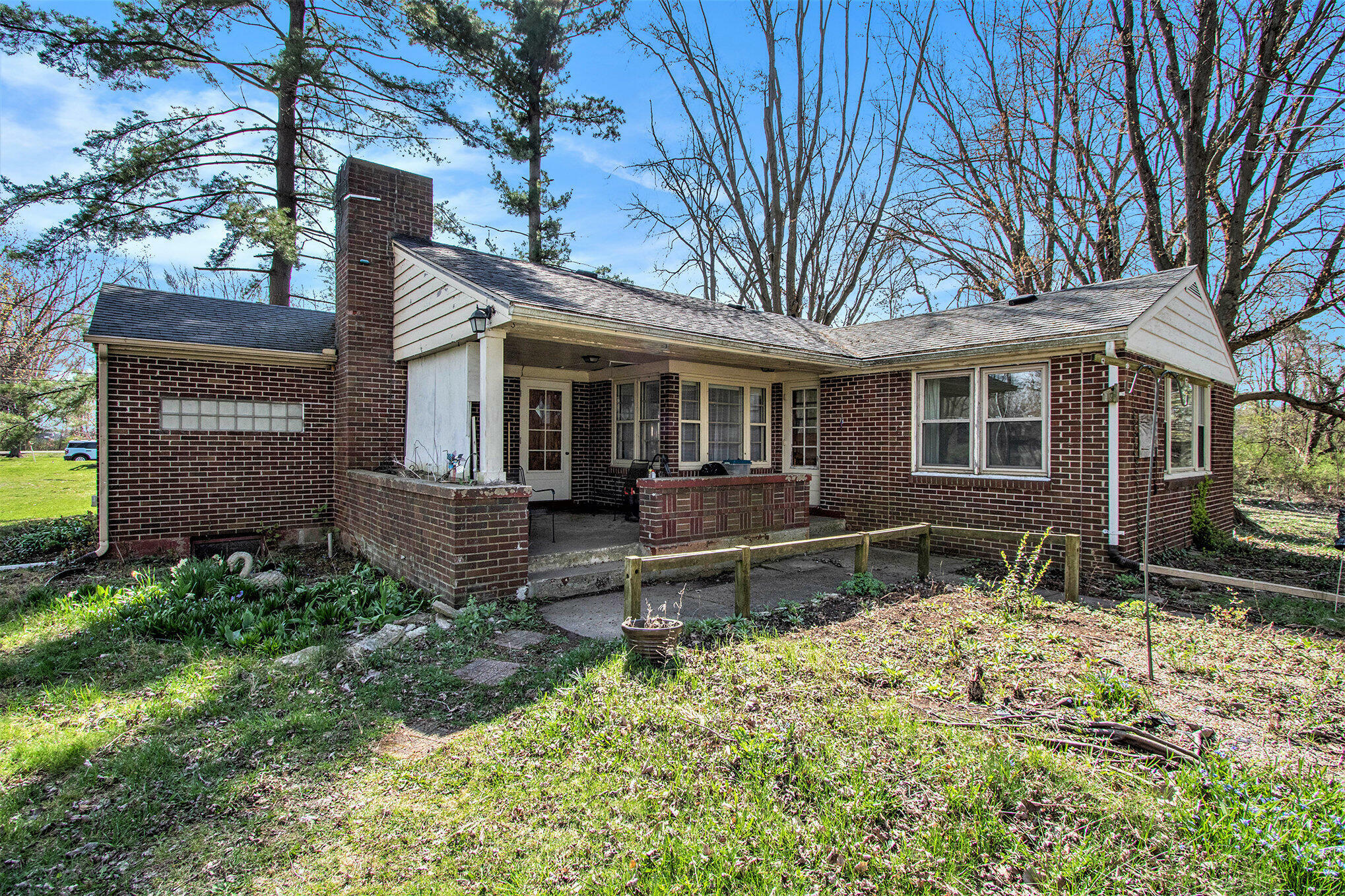 Property Photo: 2234 Meadowbrook Road MI 49022