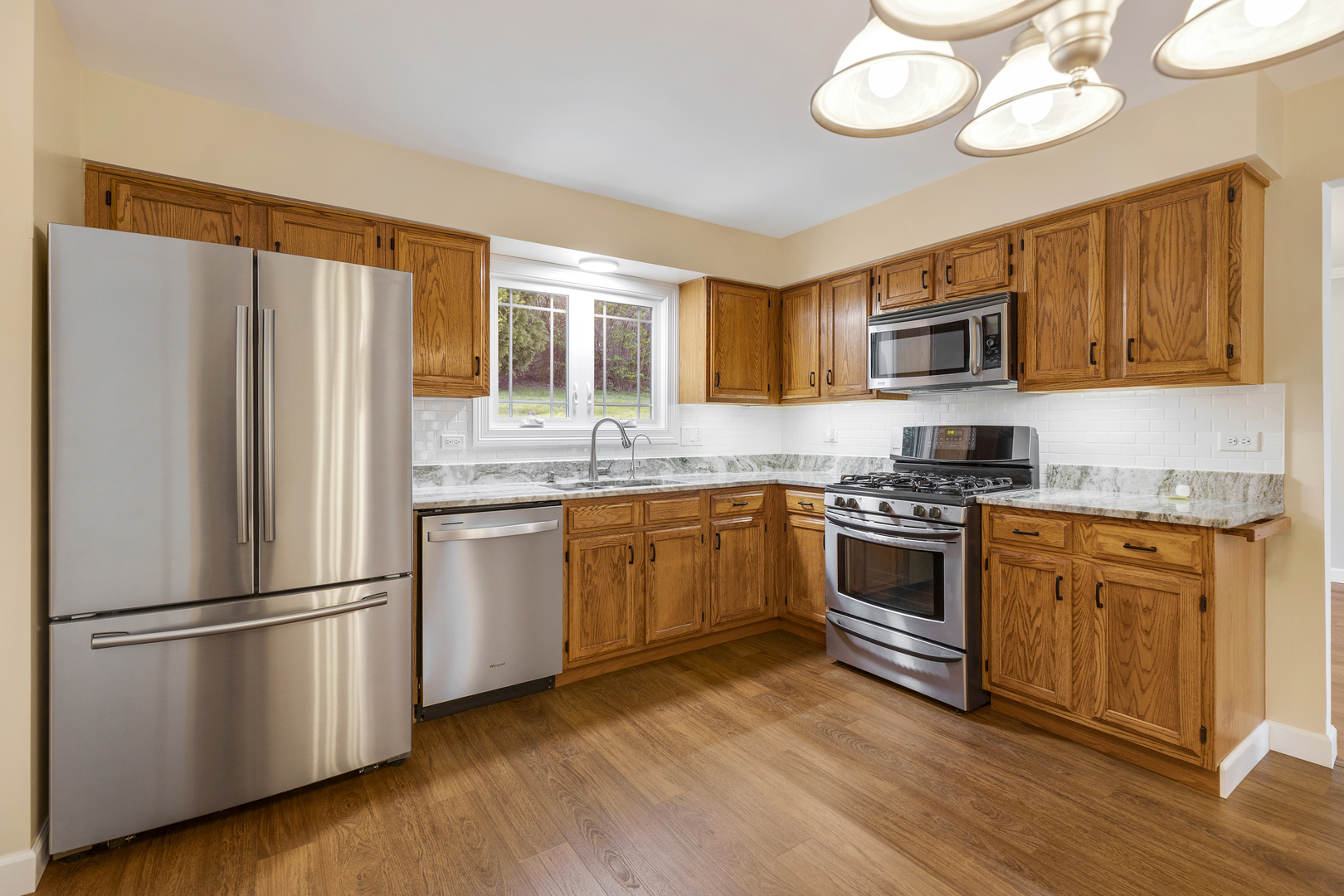 Property Photo: 416 Harbor Drive IL 60110
